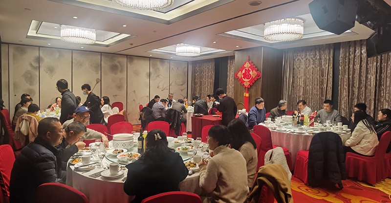 1705549847909382.jpg 聚餐.jpg